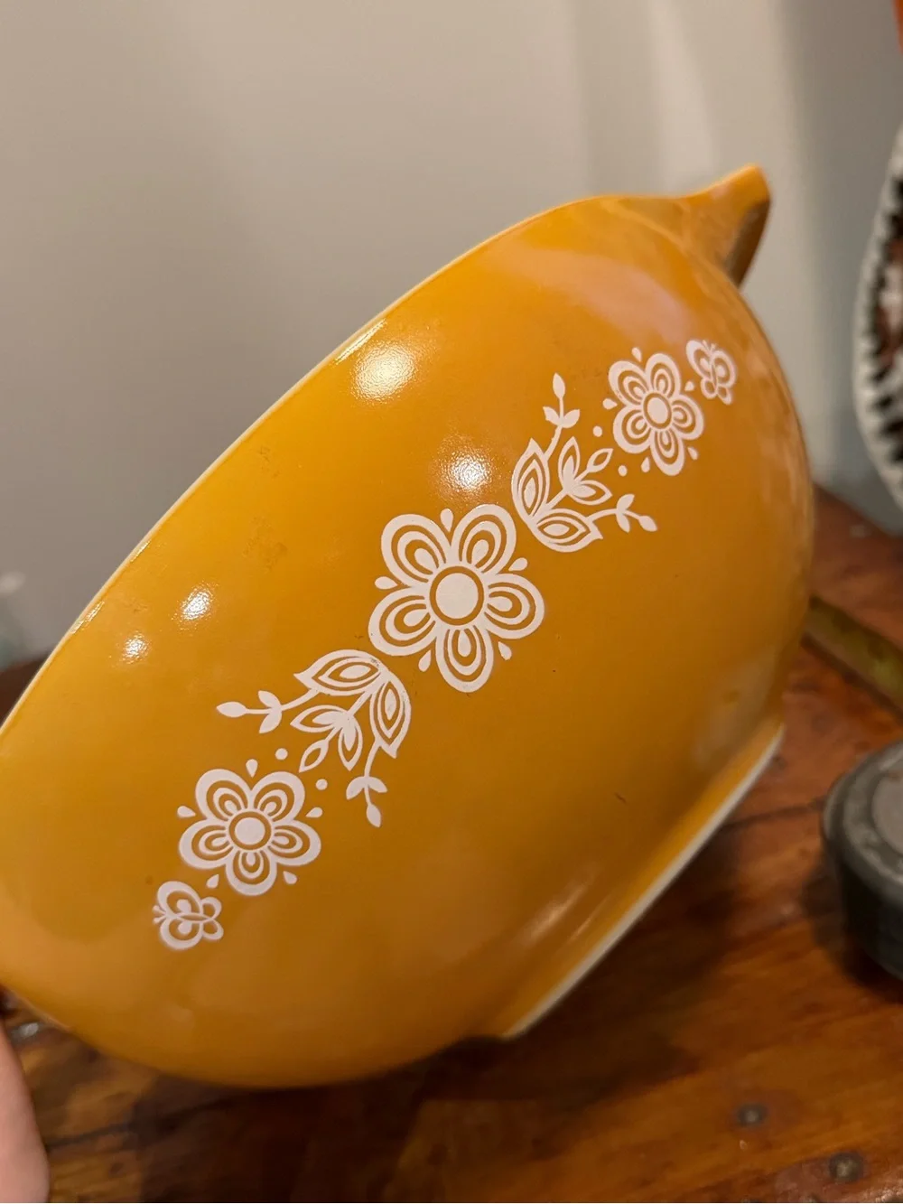 Pyrex Vintage Yellow Mixing Bowl Glass